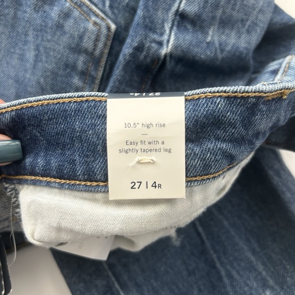 NWT Abercrombie & Fitch High Rise Mom Denim Blue Jeans Sz 27 / 4 Distressed - Picture 9 of 14